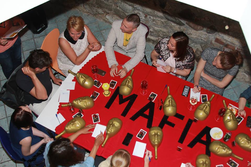 Foto ar Spēle Mafija spēlētājiem